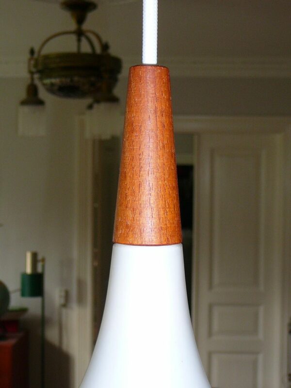 Opaline pendel med teaktop - Image 6