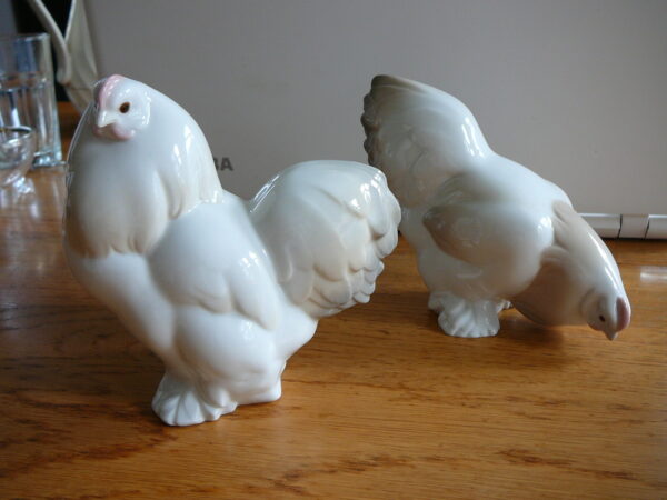 et par Lladro figurer