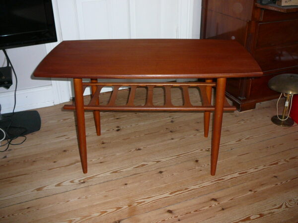 Bådformet sofabord i teak og eg med hylde - Image 5