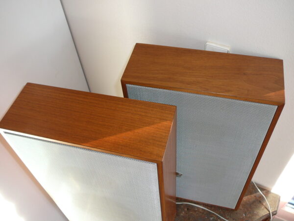 Et par Braun L 450/2 højttalere i teak og aluminium - Image 5