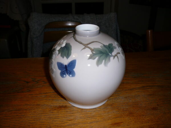 Vase med Blomster ca 1920 B&G 144-4 - Image 3