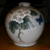 Vase med Blomster ca 1920 B&G 144-4