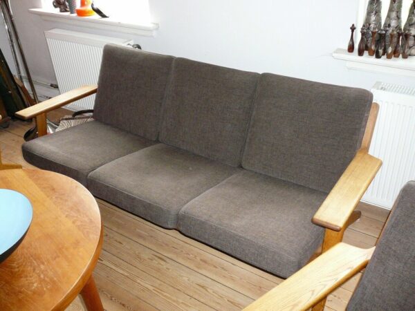 Hans J. Wegner sofa GE290 Eg
