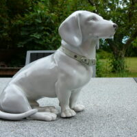 Tysk figur af gravhund F. Pfeffer