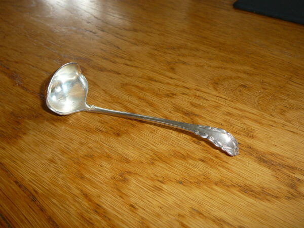 Georg Jensen Liljekonval Sterling sølv flødeske fra 1926