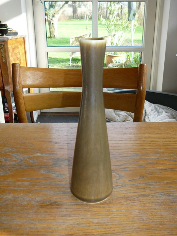 Palshus vase Frode Bahnsen i grønlig harepelsglasur - Image 3