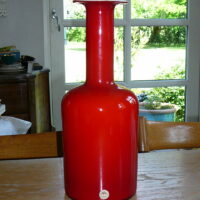Otto Brauer flaskevase Holmegaard Koral rød/opal