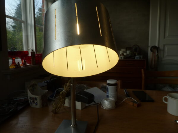 Vitrika model 14 skrivebordslampe i aluminium - Image 6