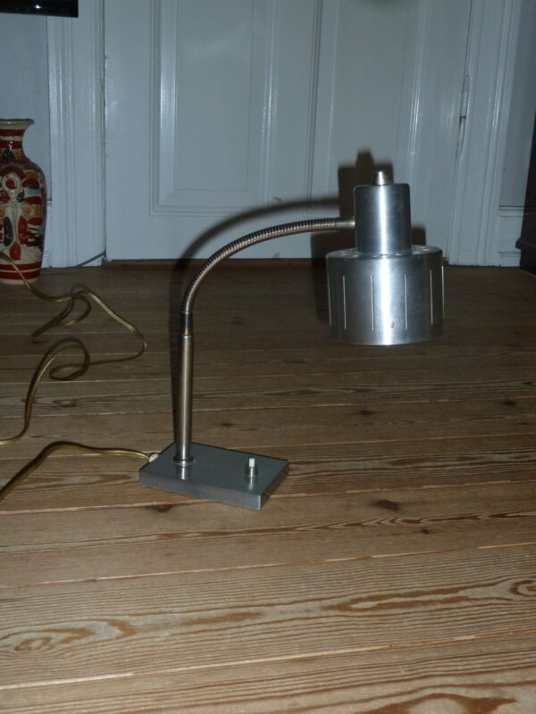 Vitrika model 14 skrivebordslampe i aluminium - Image 2
