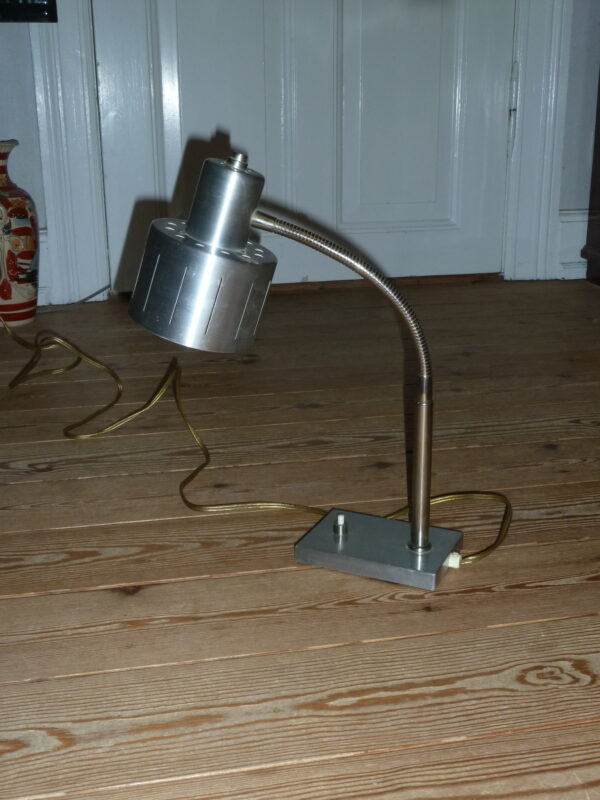 Vitrika model 14 skrivebordslampe i aluminium - Image 3