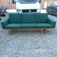 Hans J. Wegner sofa GE236 Eg