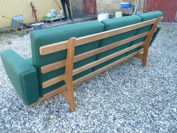 Hans J. Wegner sofa GE236 Eg - Image 6