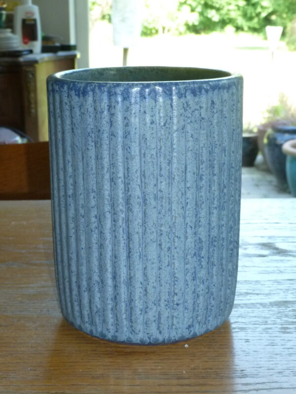 Cylindrisk riflet vase L Hjorth - Image 2