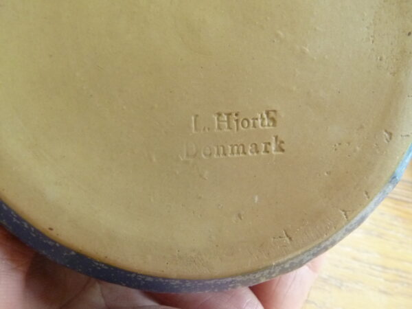Cylindrisk riflet vase L Hjorth - Image 6