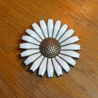 Original stor Marguerit broche sterling sølv & hvid emalje A. Michelsen