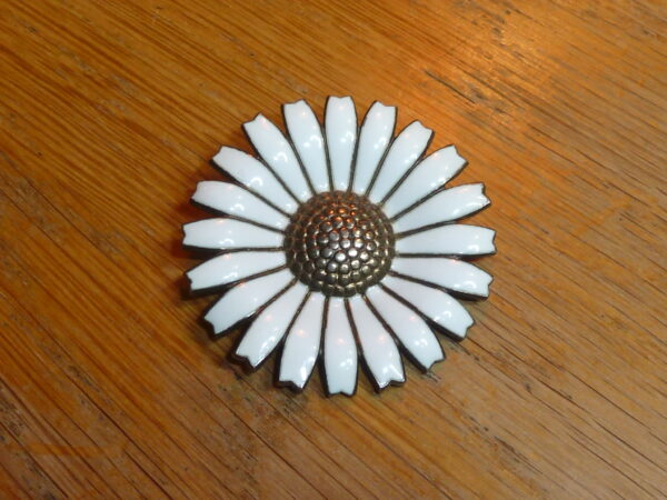 Original stor Marguerit broche sterling sølv & hvid emalje A. Michelsen