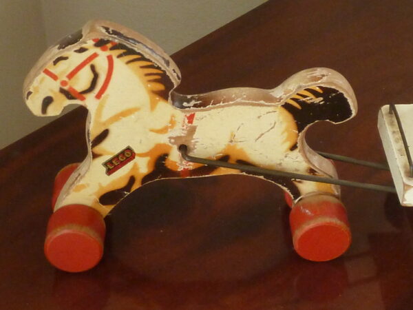 Flot vintage LEGO mælk og smør vogn med hest i træ - Image 3