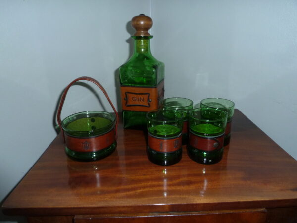 Drinks sæt karaffel , 4 glas , isspand glas og læder