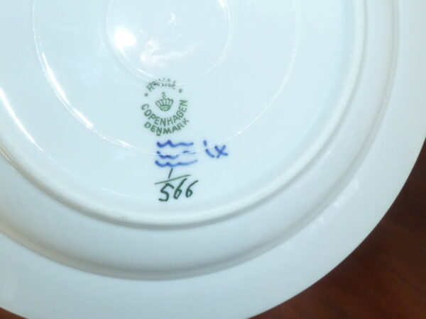 Royal Copenhagen musselmalet halvblonde lille dyb tallerken 1-566 - Image 4