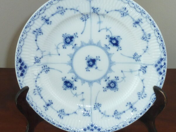 Royal Copenhagen musselmalet halvblonde silde tallerken 1-573 - Image 3