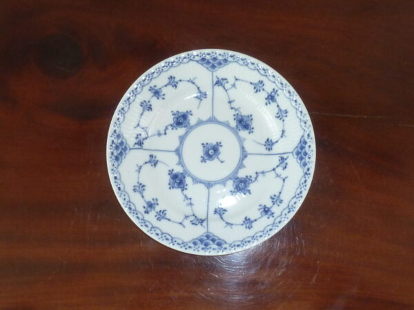 Royal Copenhagen musselmalet halvblonde sidetallerken 1-575 - Image 3