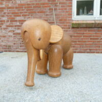 Tidlig Kay Bojesen Elefant i patineret eg